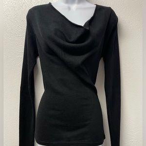 ISDA black sweater size medium